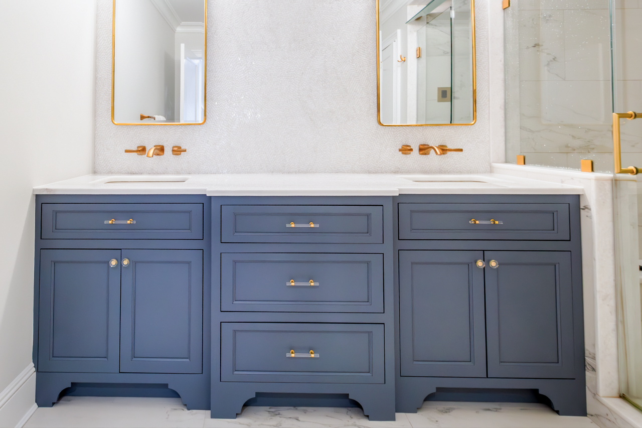 Touch of Blue Mudroom & Bath | Garden City